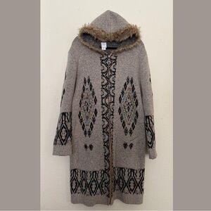 🪶 northern angel tribal pattern sweater